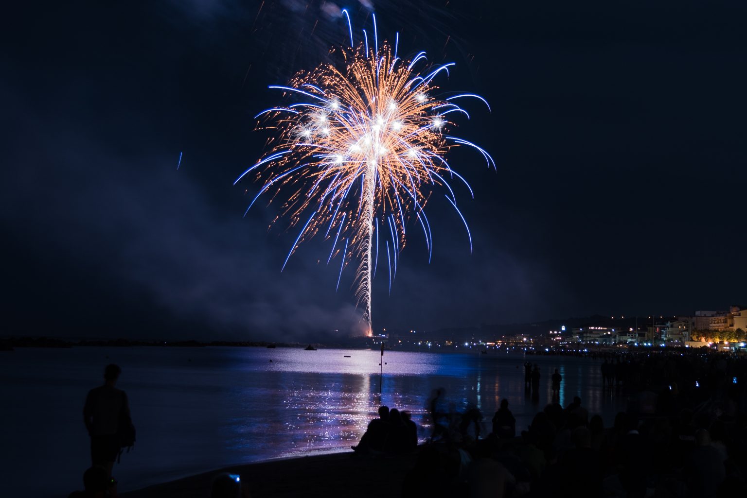 Fuegos Artificiales En Regi N De Valpara So Peligran Su Realizaci N