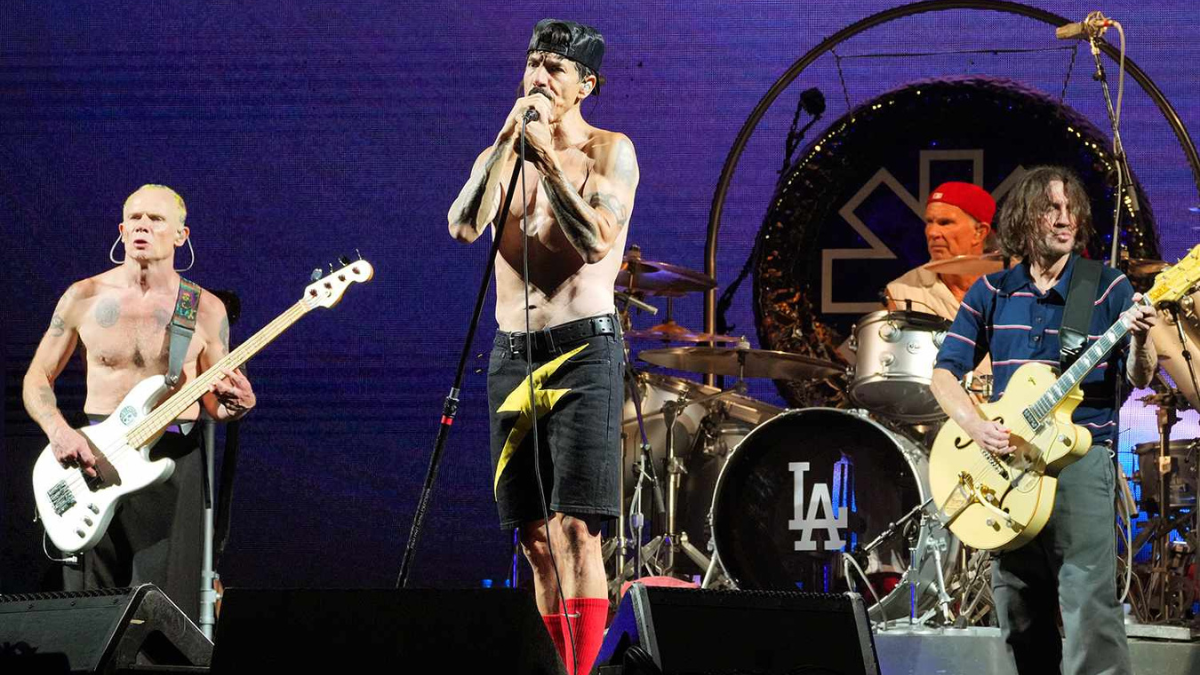 La canción de los Red Hot Chili Peppers que se lanzó como banda sonora