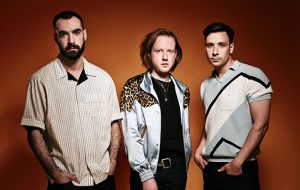 Two Door Cinema Club presenta adelanto de nuevo disco — Rock&Pop