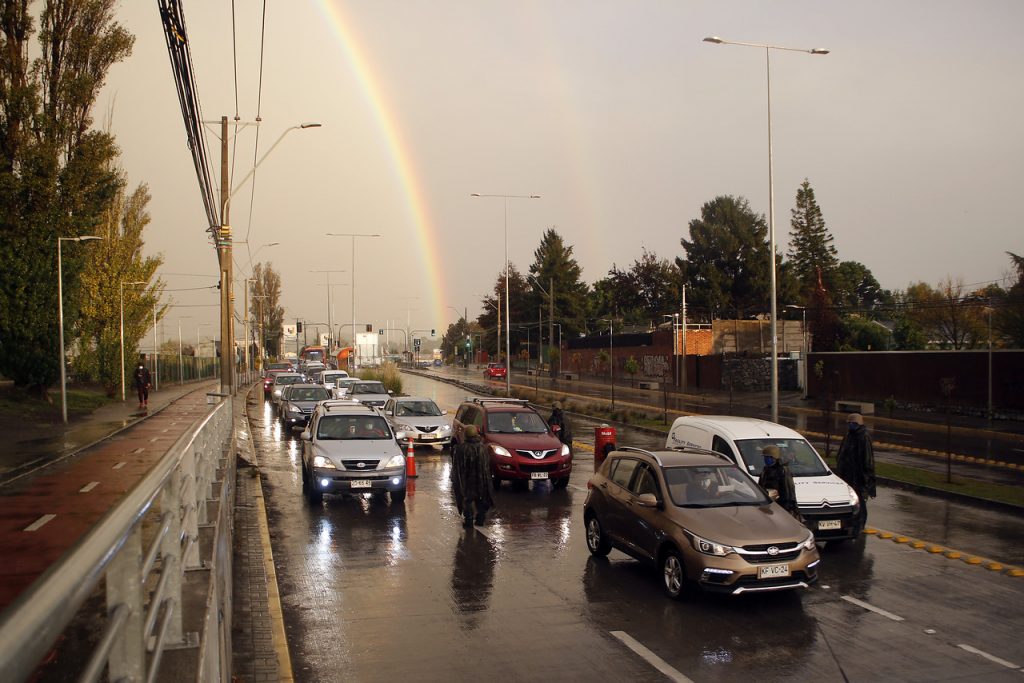 Se estima que saldrán 43 mil vehículos de la capital en el fin de semana largo