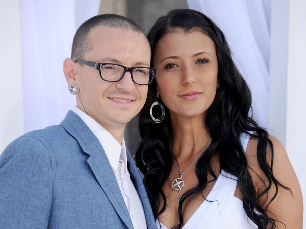 chester bennington esposa