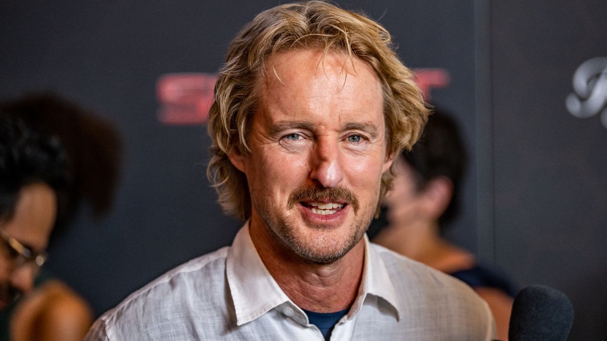 Owen Wilson Cambio de look y luce como el pintor Bob Ross — Rock&Pop