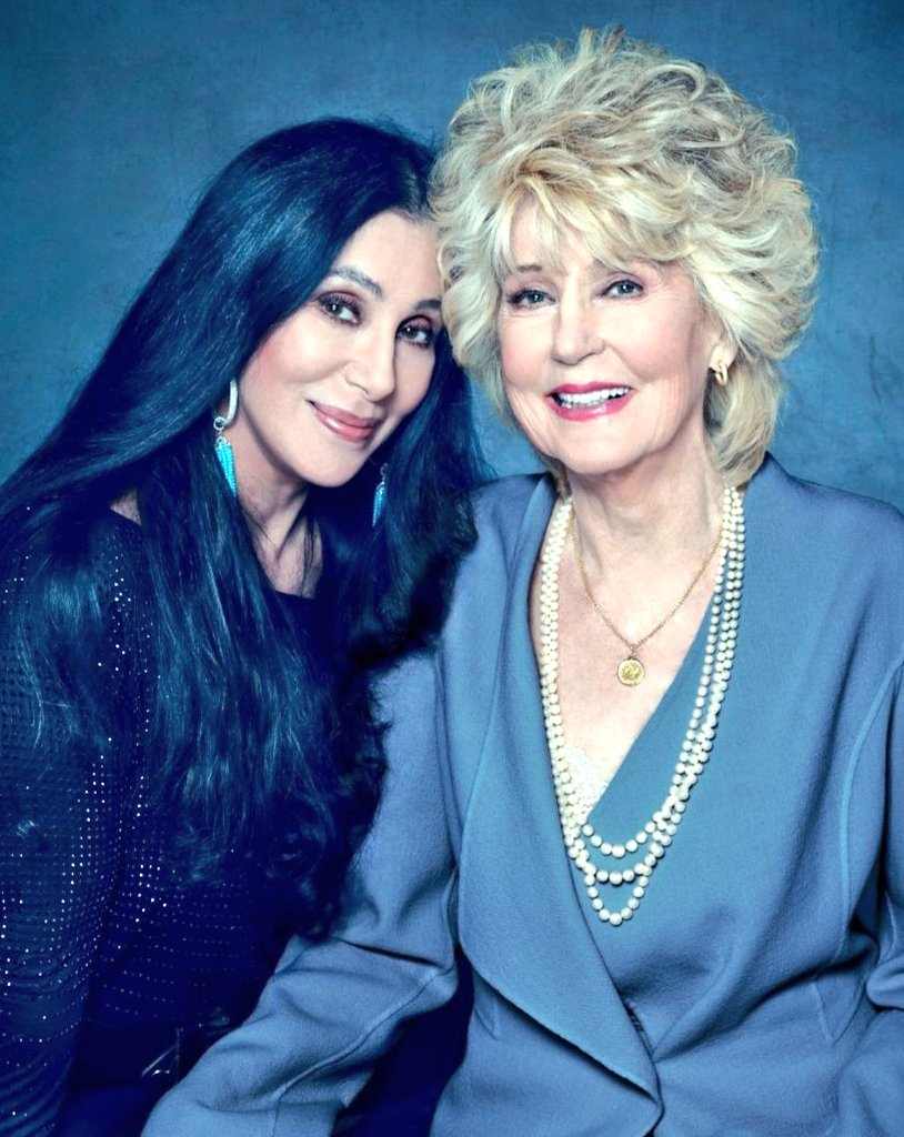 Cher y Georgia Holt