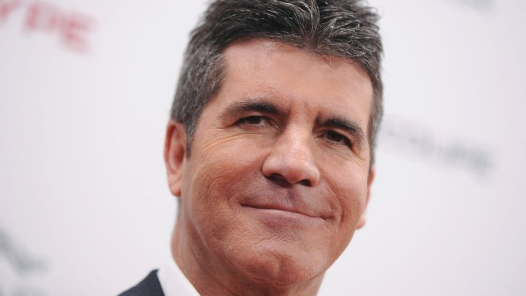 Simon Cowell se operó