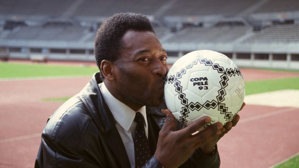 Pelé muere