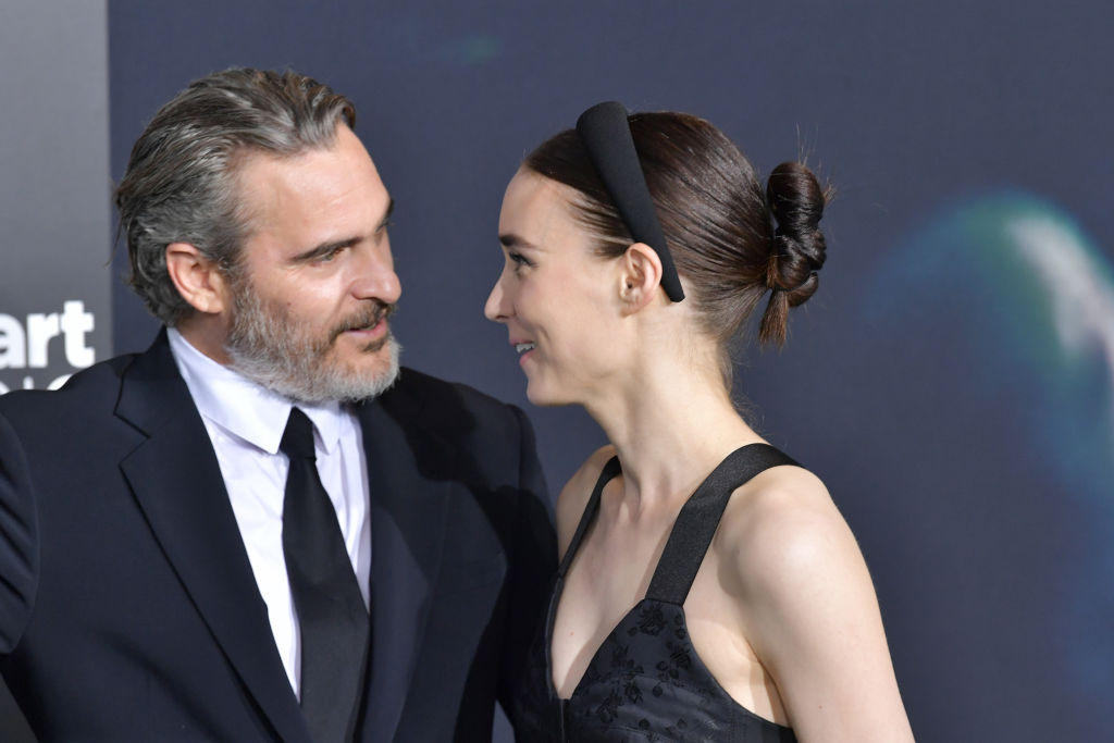 Joaquin Phoenix y Rooney Mara