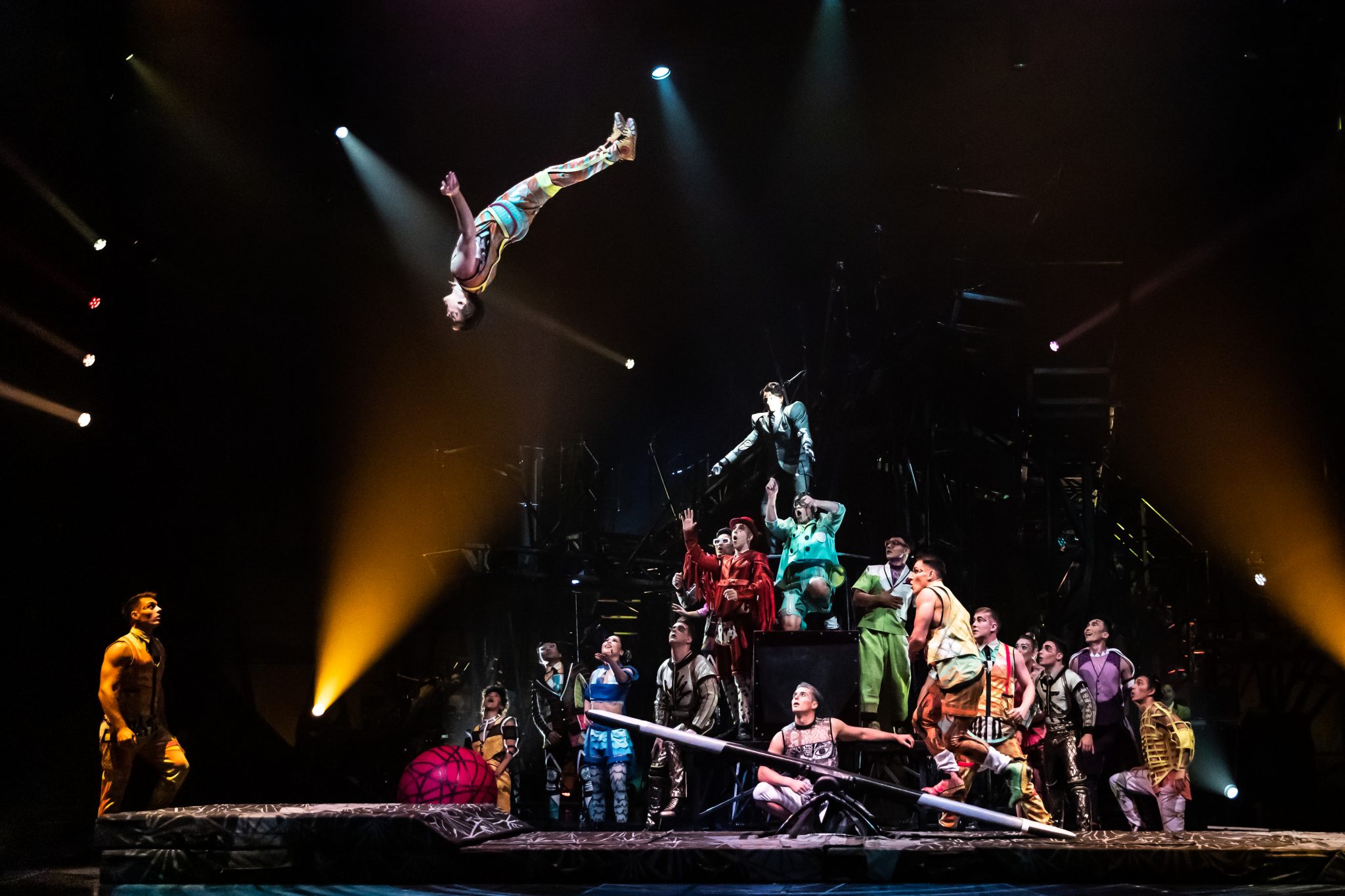 Cirque du Soleil regresa a Chile con espectáculo Bazzar — Rock&Pop