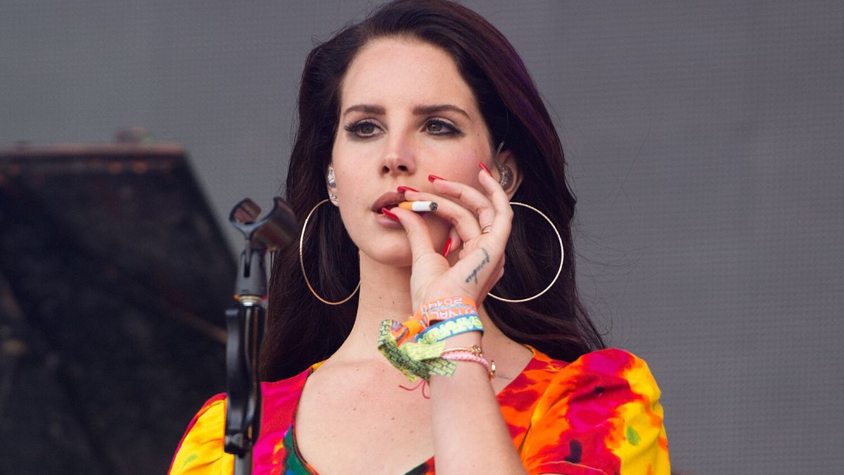 delineador de ojos lana del rey