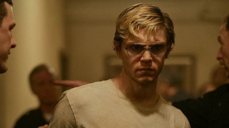 Evan Peters Dahmer