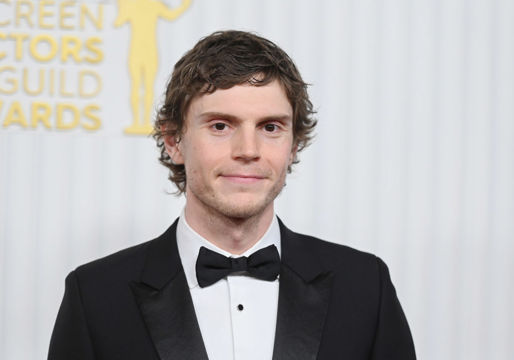 Evan Peters