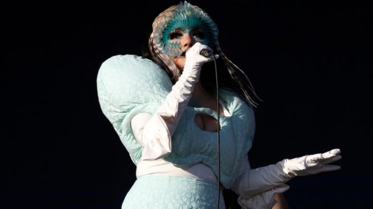 Björk Santiago