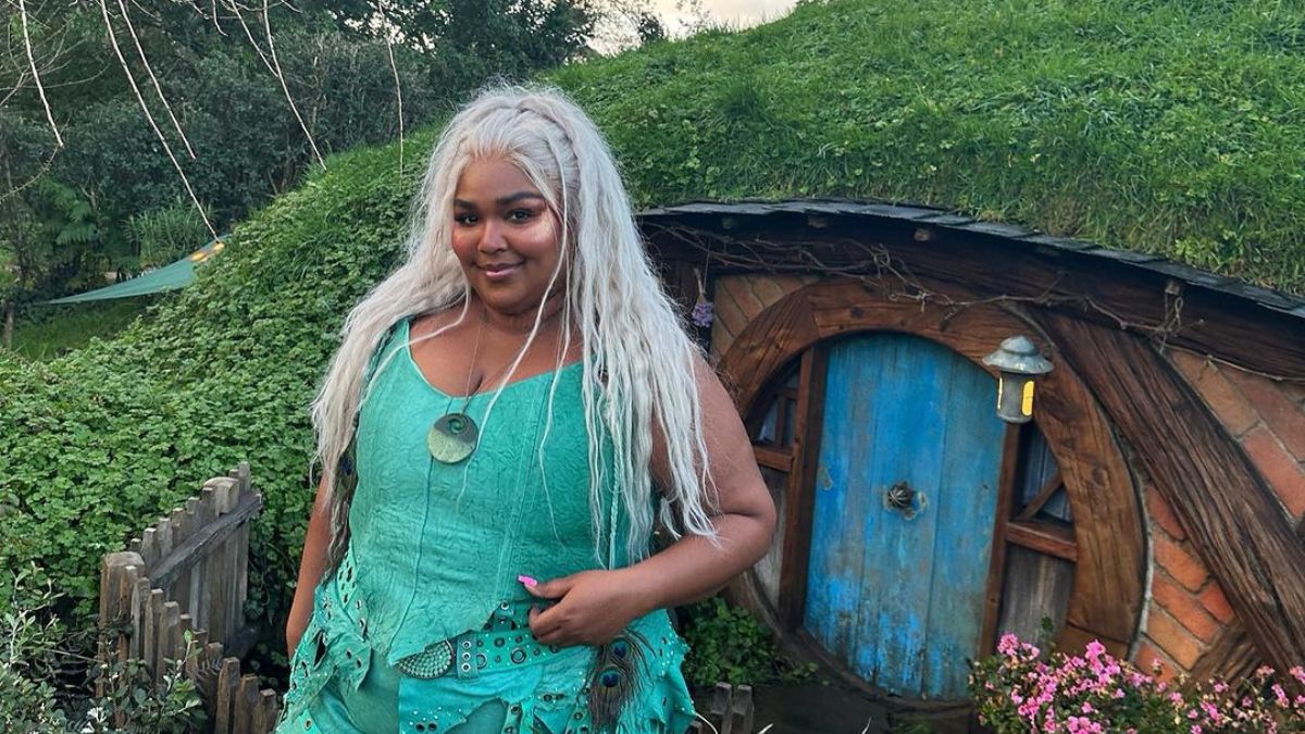 Lizzo se transforma en Legolas y sorprende con bella versión del tema de El  Señor de los Anillos — Rock&Pop