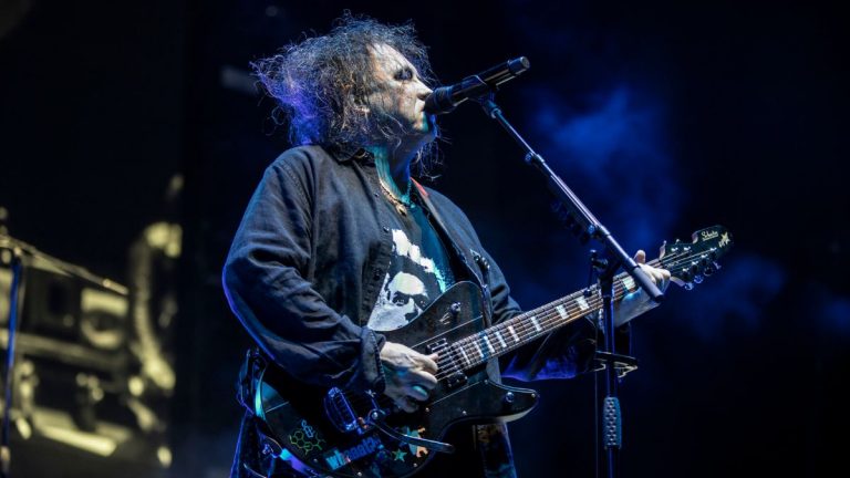 The cure gira 2023 GettyImages-1491861765 web