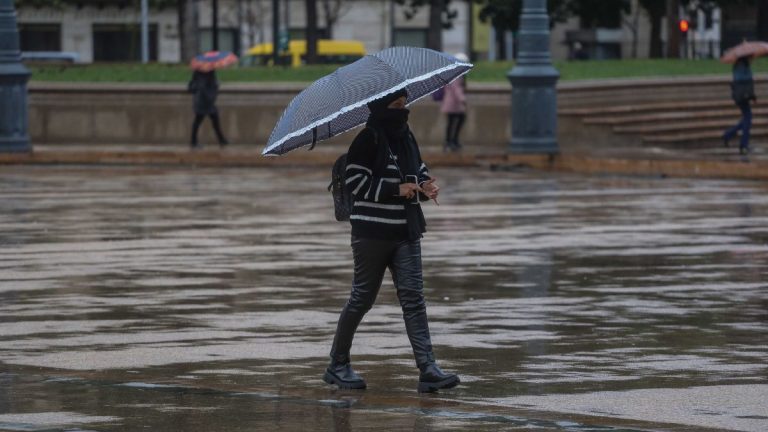 Lluvia en Santiago A_UNO_1481369 web