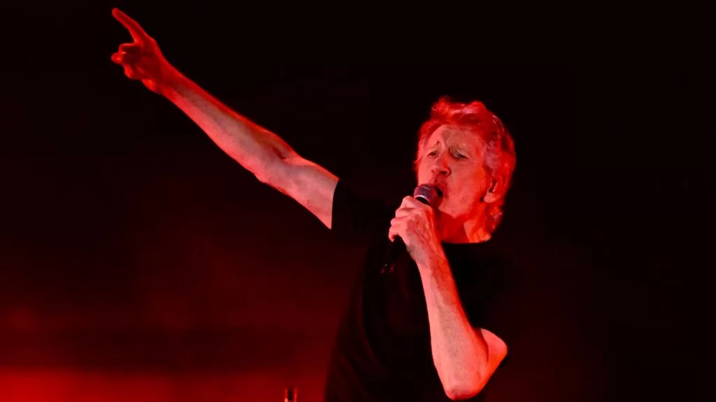 Roger Waters buses GettyImages-1743478554 web