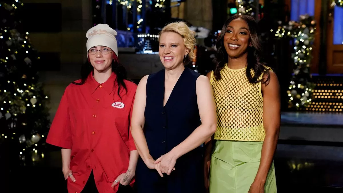 Billie Eilish, junto a las humoristas Kate McKinnon, and Ego Nwodim, para SNL.