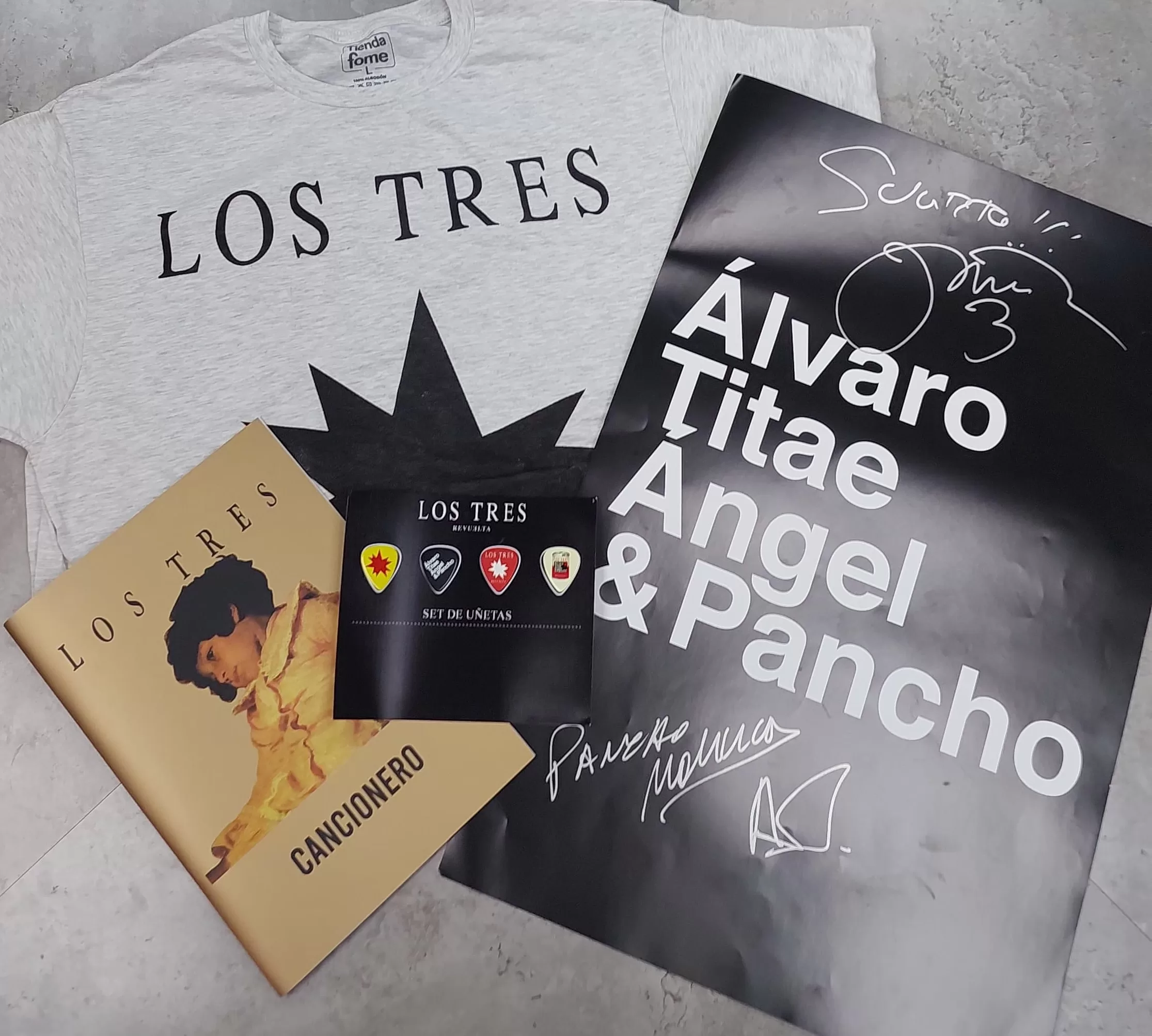 CONCURSO CERRADO: Gana un pack de merch de Los Tres con poleras, uñetas ...