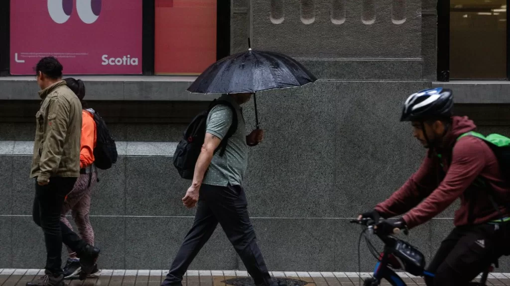 lluvia en santiago mayo