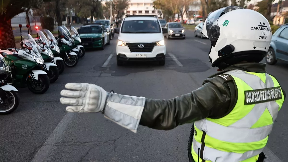 Restricción Vehicular Hoy Martes 23 De Julio Revisa Las Patentes De Los Autos Que No Pueden 2337