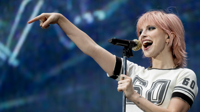 Hayley Williams respalda a Chappell Roam