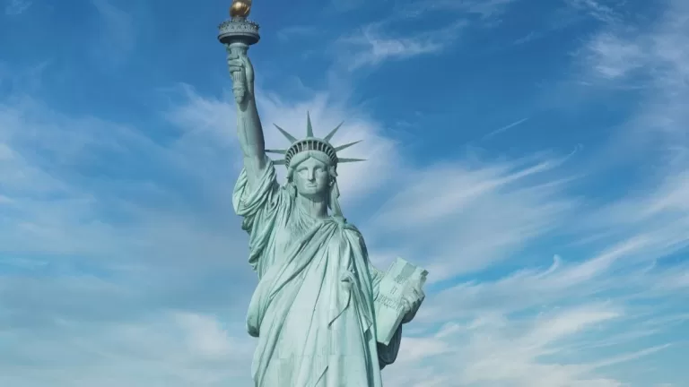 Estatua de la libertad GettyImages-1403712827 web