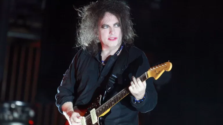 Robert Smith GettyImages-134141180 web