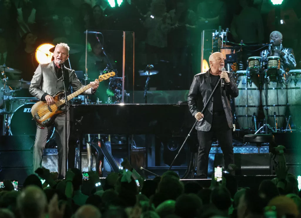 Billy Joel junto a Sting en un concierto en Nueva York, 2024 | Getty Images