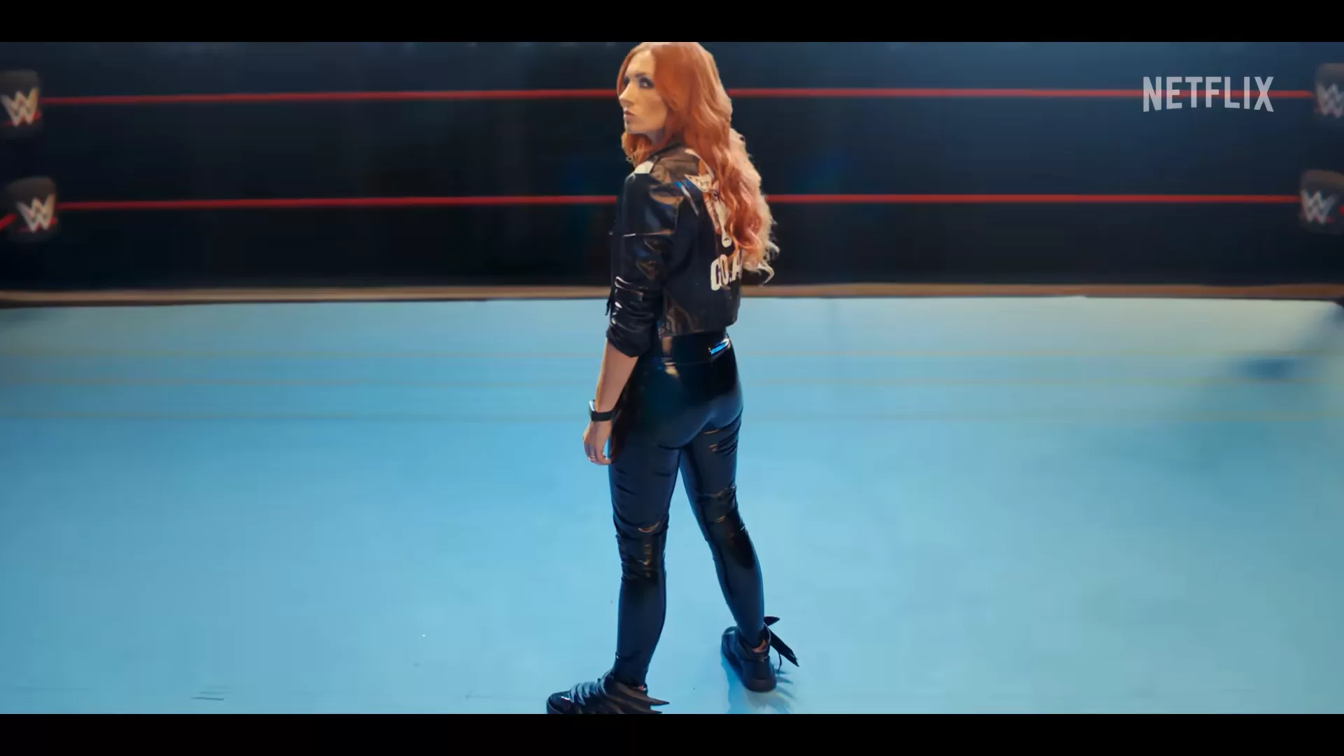 Becky Lynch en comercial de RAW