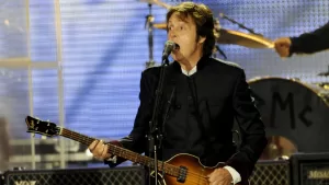 Paul McCartney GettyImages-102804398 web