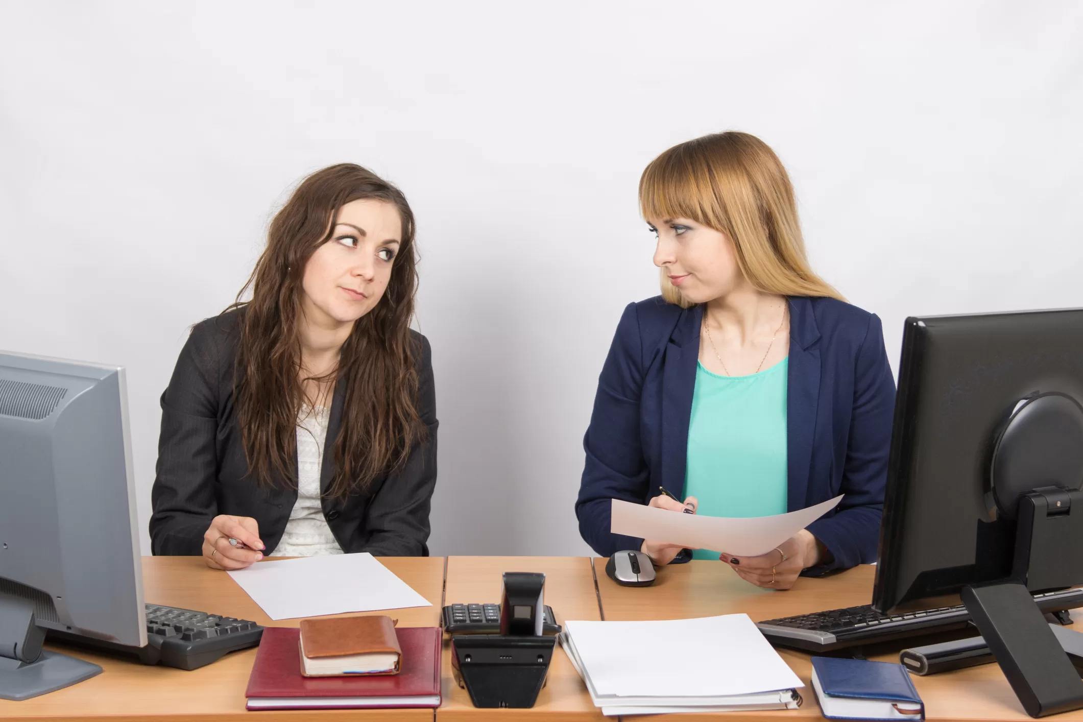 Evitar la responsabilidad de hacer tareas es una de las conductas propias de una actitud pasivo agresiva | Getty Images