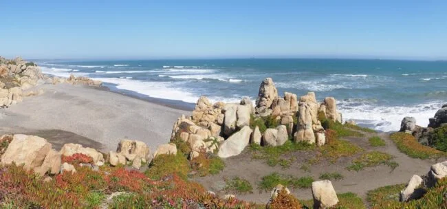 La ciudad chilena a 75 minutos de Santiago que sorprende por sus playas ...